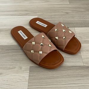 Steve Madden slides
